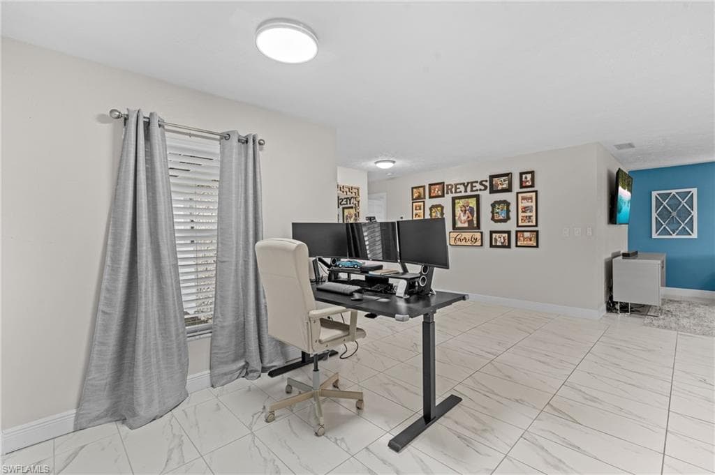 2226 Santiago Ave, Fort Myers, FL 33905-18