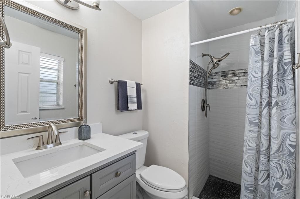 2226 Santiago Ave, Fort Myers, FL 33905-23
