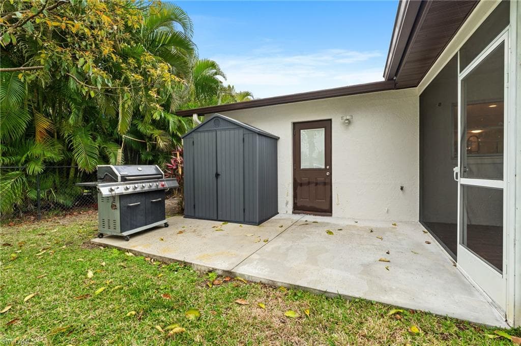 2226 Santiago Ave, Fort Myers, FL 33905-35