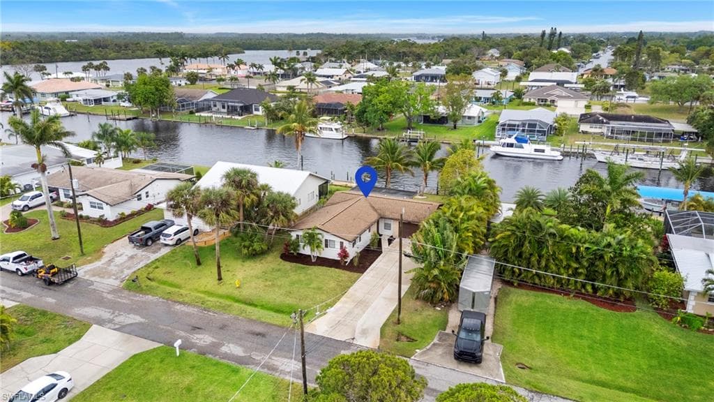 2226 Santiago Ave, Fort Myers, FL 33905-41