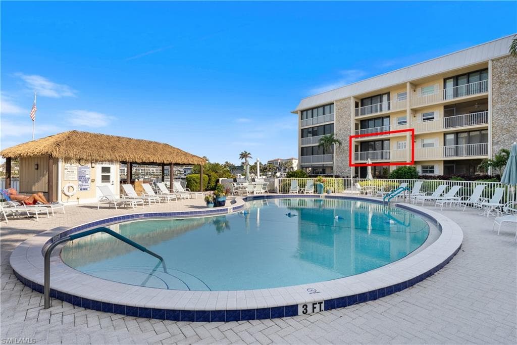 3000 Gulf Shore Blvd N 215, Naples, FL 34103-22