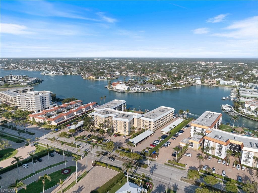 3000 Gulf Shore Blvd N 215, Naples, FL 34103-30