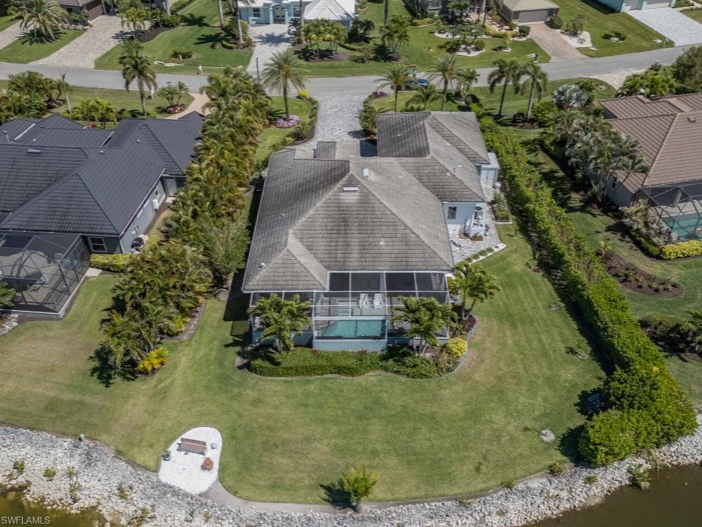 18067 Royal Tree Pkwy W, Naples, FL 34114-4