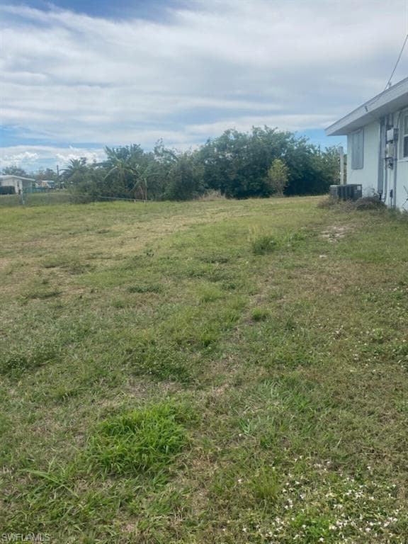 21427 Gladis Ave, Port Charlotte, FL 33952-4