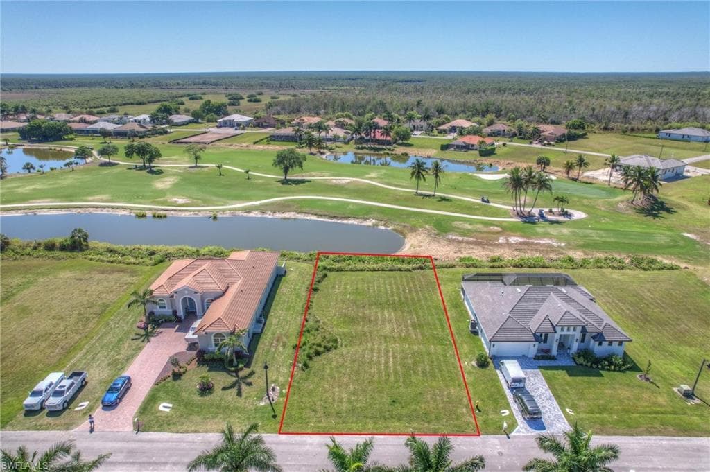 18024 Greenwood Dr, Naples, FL 34114-4