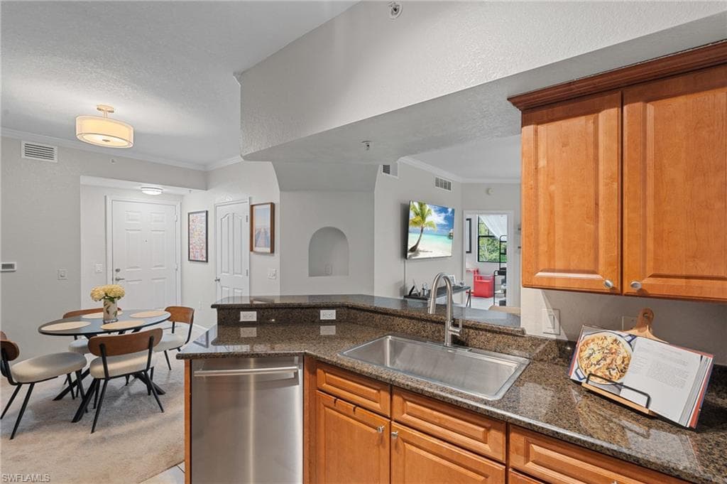 12965 Positano Cir 304, Naples, FL 34105-17