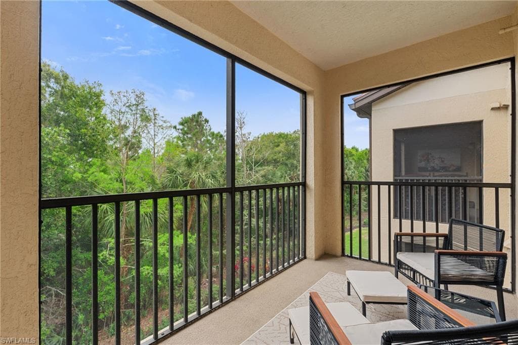 12965 Positano Cir 304, Naples, FL 34105-4