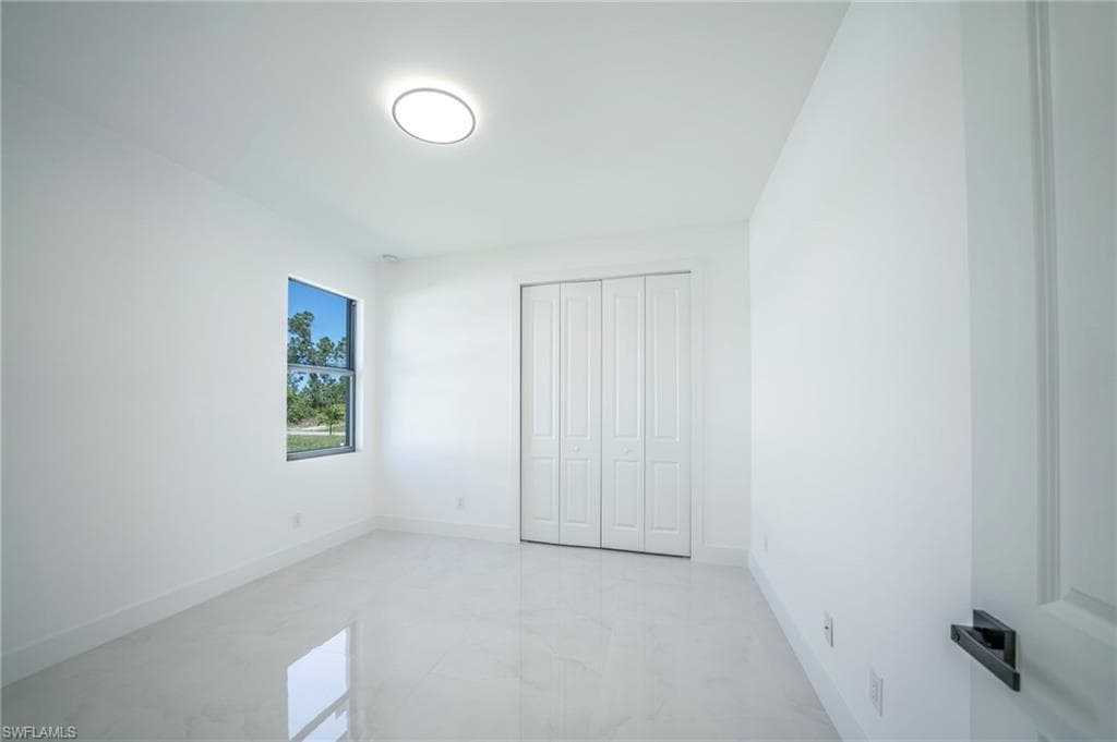 3003 52nd St W, Lehigh Acres, FL 33971-18