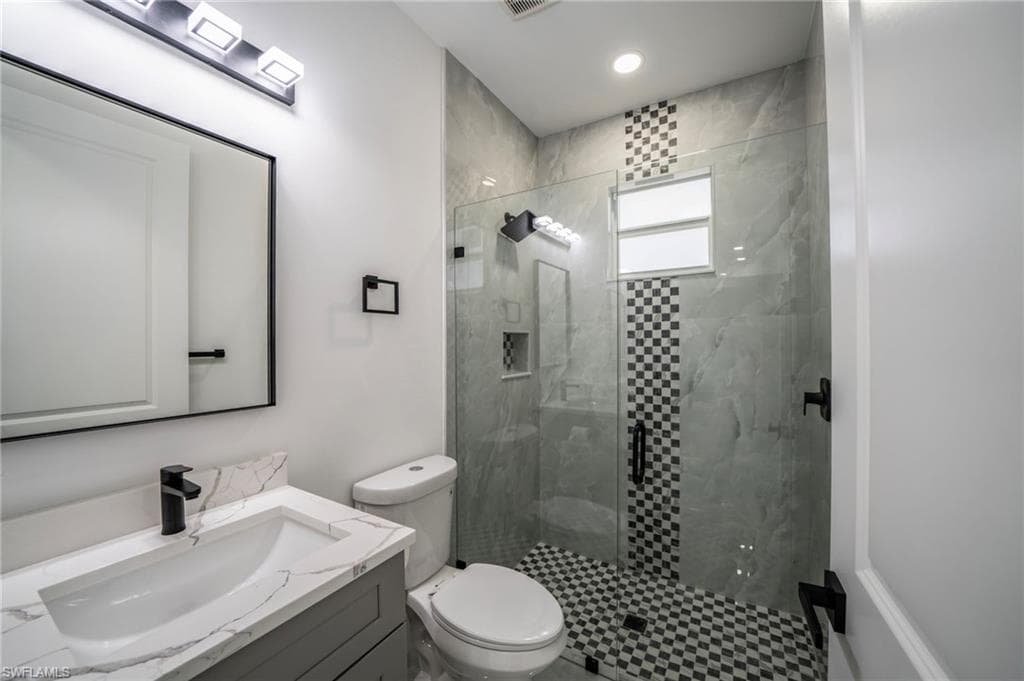3005 52nd St W, Lehigh Acres, FL 33971-20