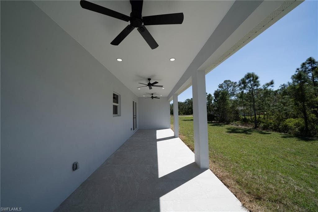 3005 52nd St W, Lehigh Acres, FL 33971-30