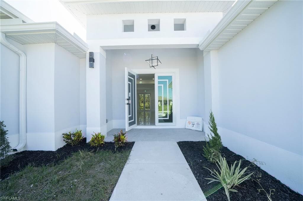 3005 52nd St W, Lehigh Acres, FL 33971-5
