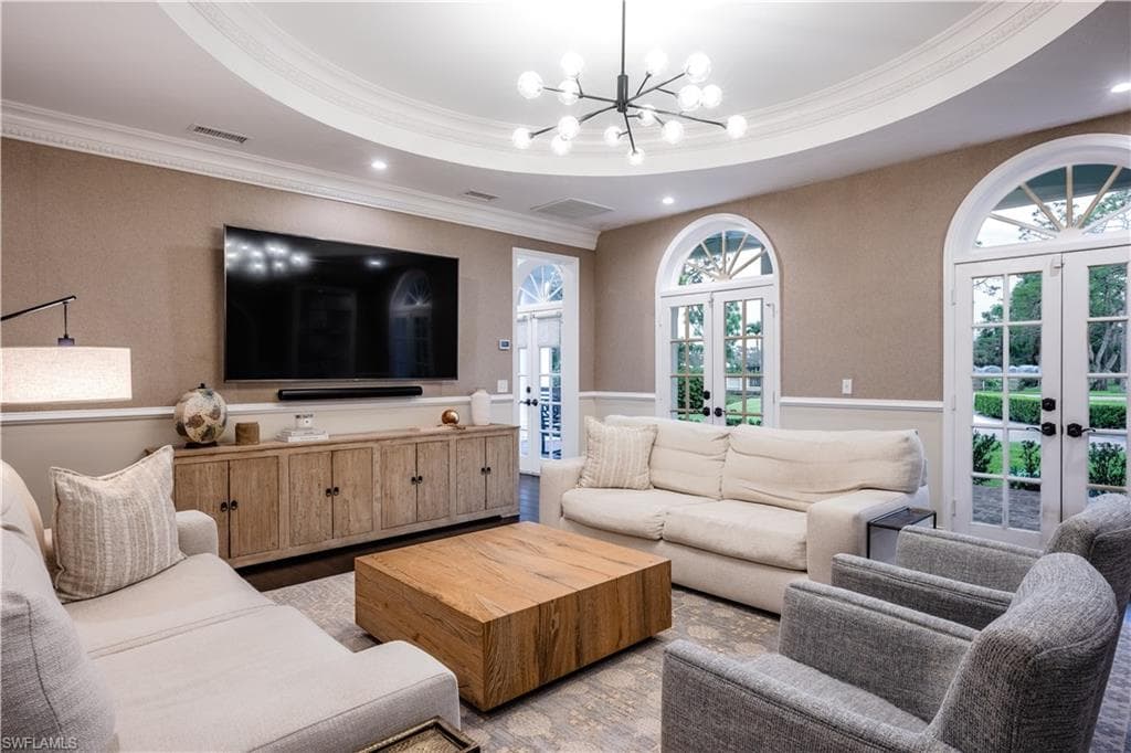 13189 Valewood Dr, Naples, FL 34119-9