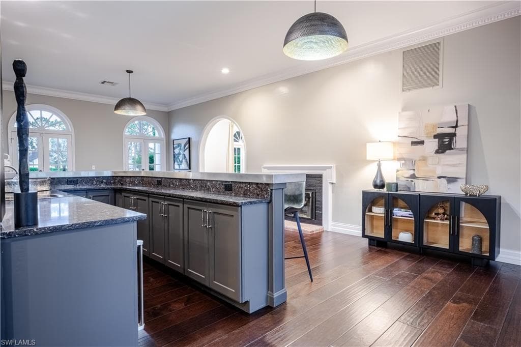 13189 Valewood Dr, Naples, FL 34119-16