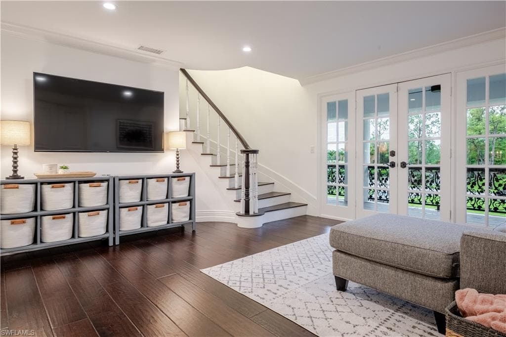 13189 Valewood Dr, Naples, FL 34119-22