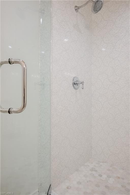 13189 Valewood Dr, Naples, FL 34119-37
