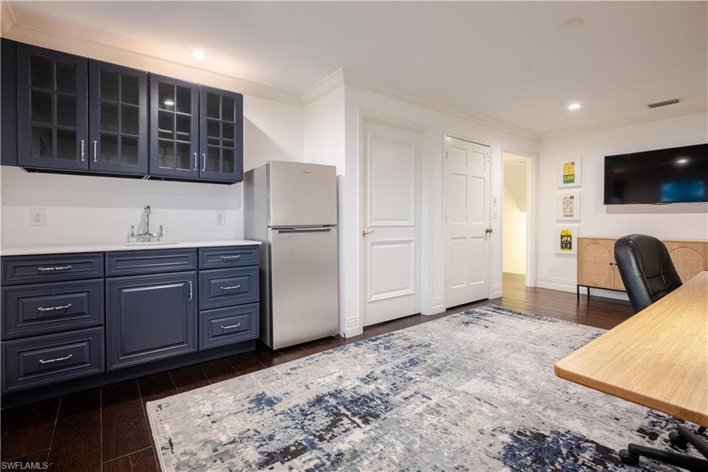 13189 Valewood Dr, Naples, FL 34119-40