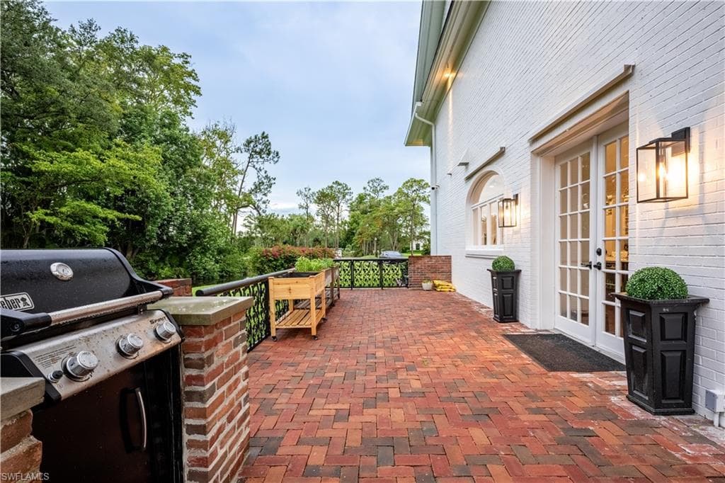 13189 Valewood Dr, Naples, FL 34119-43