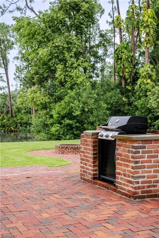 13189 Valewood Dr, Naples, FL 34119-44