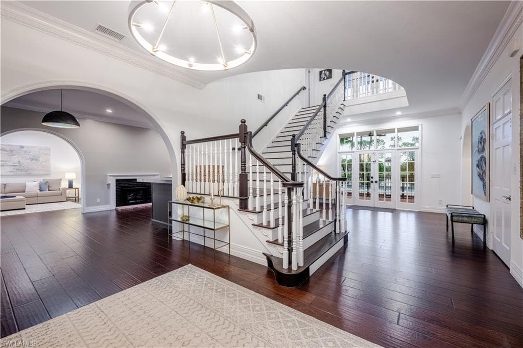 13189 Valewood Dr, Naples, FL 34119-6