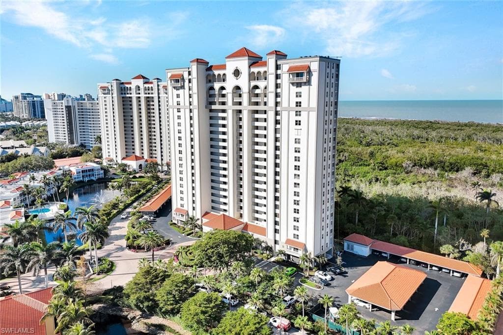 6585 Nicholas Blvd 404, Naples, FL 34108-24