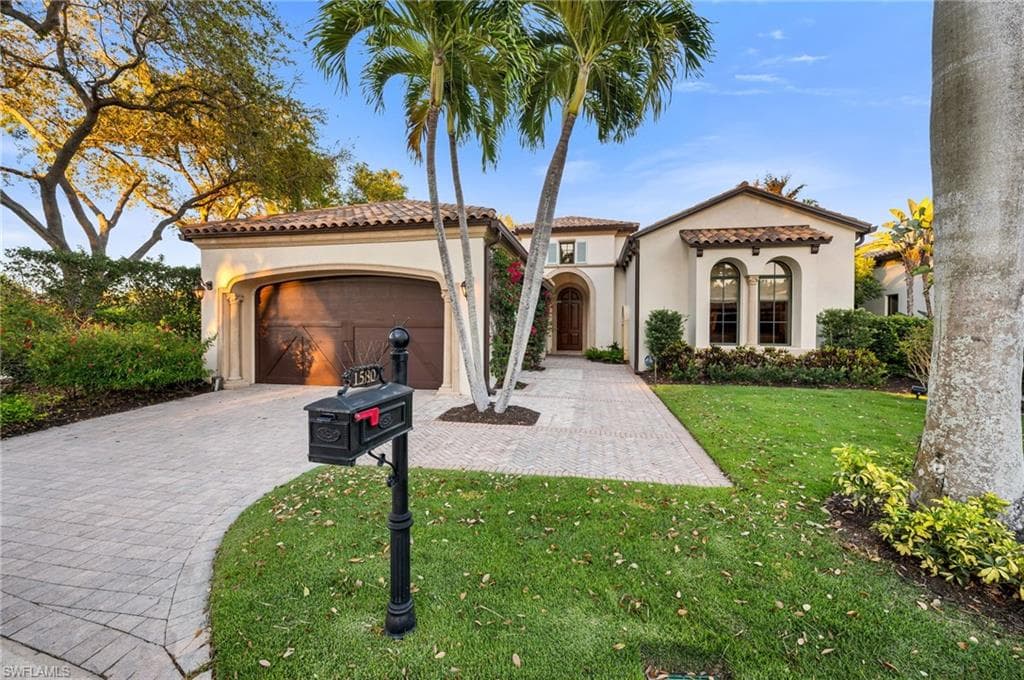 1580 Marsh Wren Ln, Naples, FL 34105-1