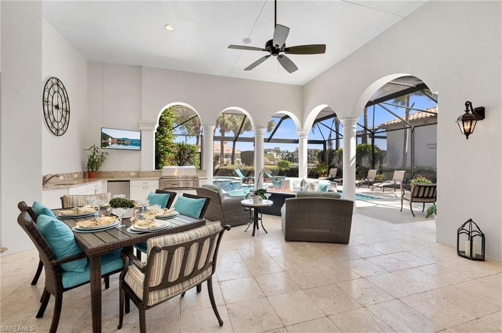 1580 Marsh Wren Ln, Naples, FL 34105-32