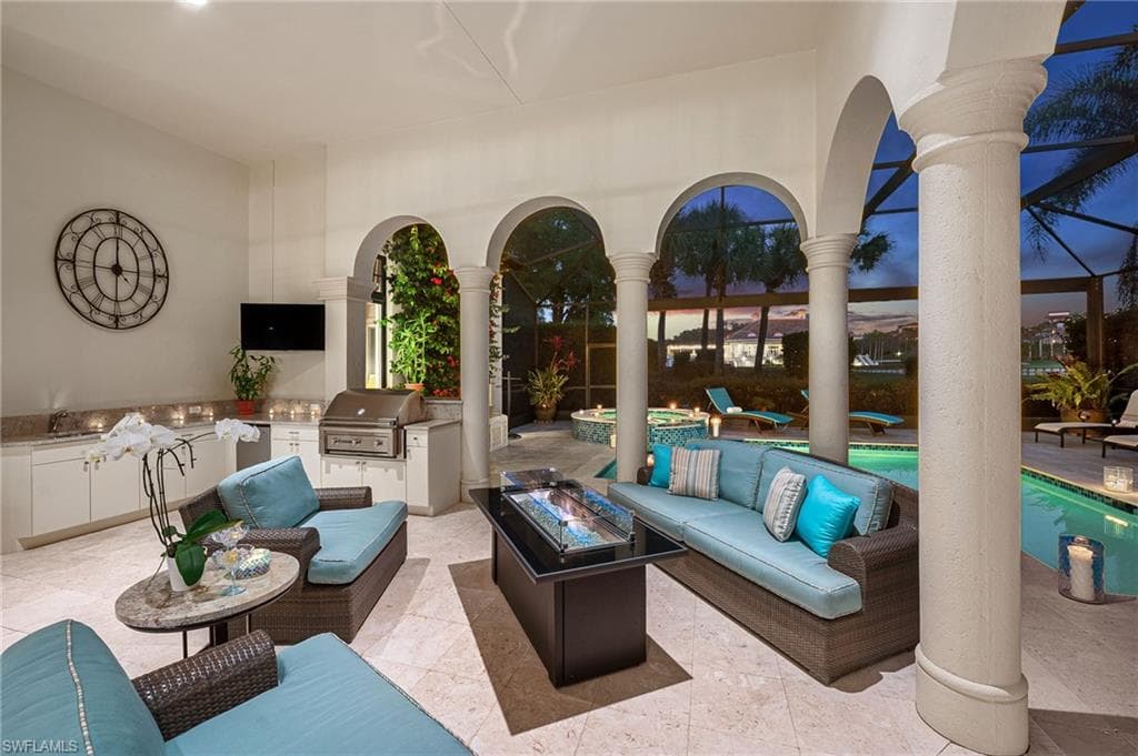 1580 Marsh Wren Ln, Naples, FL 34105-35