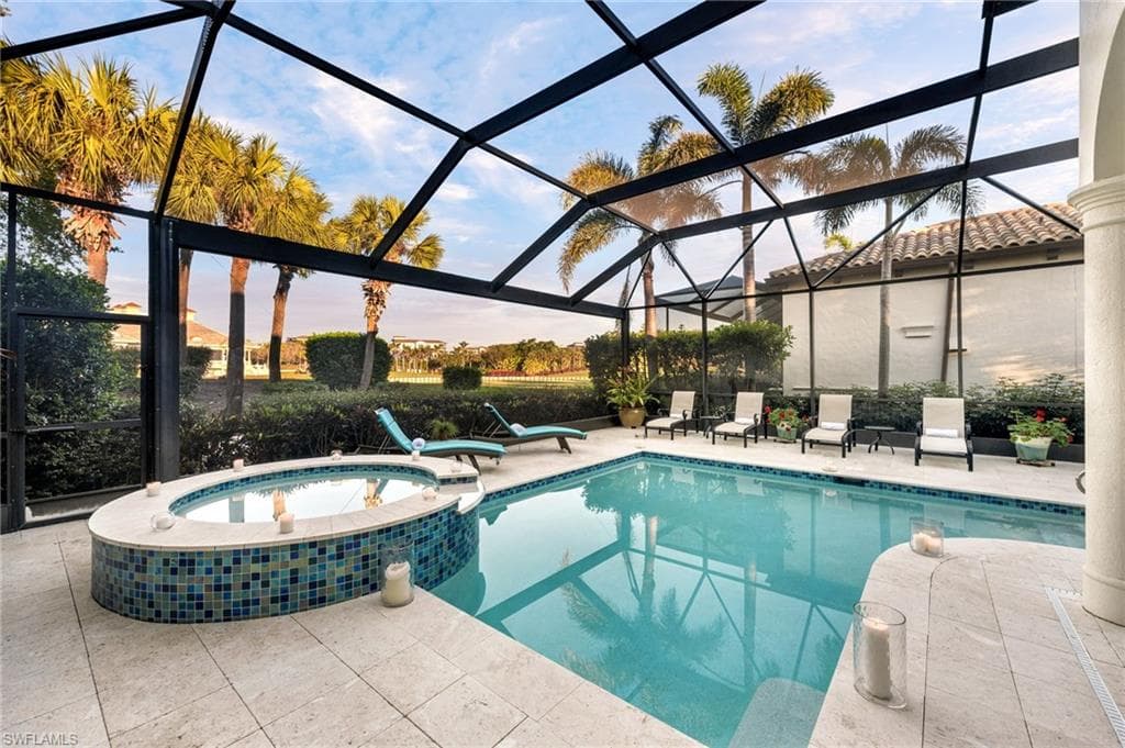 1580 Marsh Wren Ln, Naples, FL 34105-48