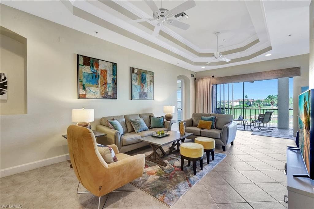 8735 Coastline Ct 202, Naples, FL 34120-9