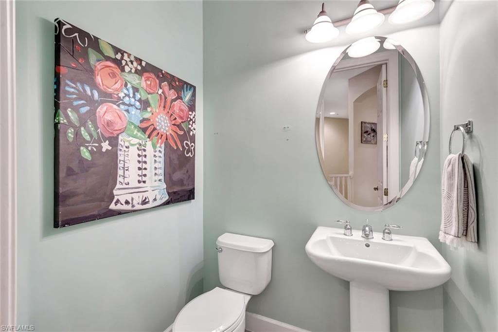 8735 Coastline Ct 202, Naples, FL 34120-26