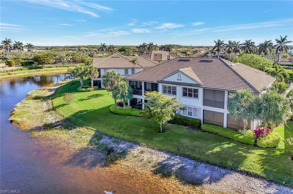 8735 Coastline Ct 202, Naples, FL 34120-34