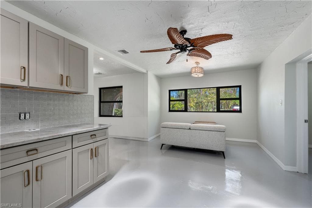 2230 Harbor Rd, Naples, FL 34104-11