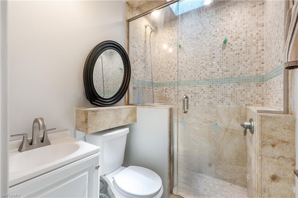 2230 Harbor Rd, Naples, FL 34104-22