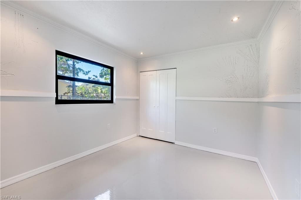 2230 Harbor Rd, Naples, FL 34104-23