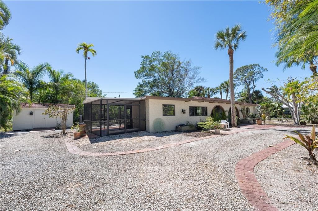 2230 Harbor Rd, Naples, FL 34104-1