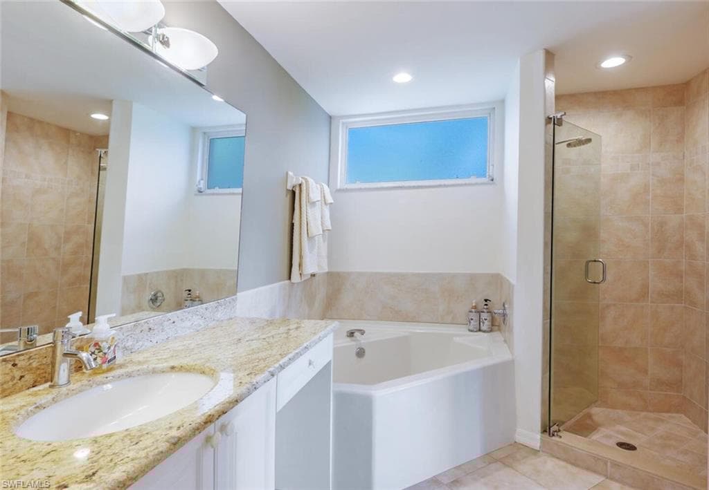 8400 Naples Heritage Dr 1511, Naples, FL 34112-24