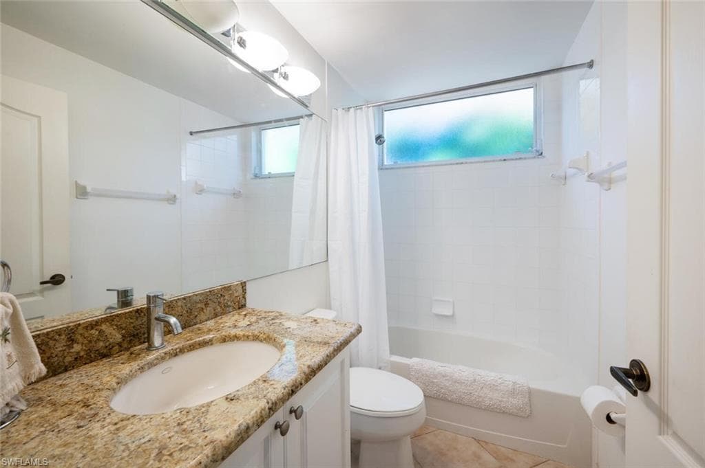 8400 Naples Heritage Dr 1511, Naples, FL 34112-27