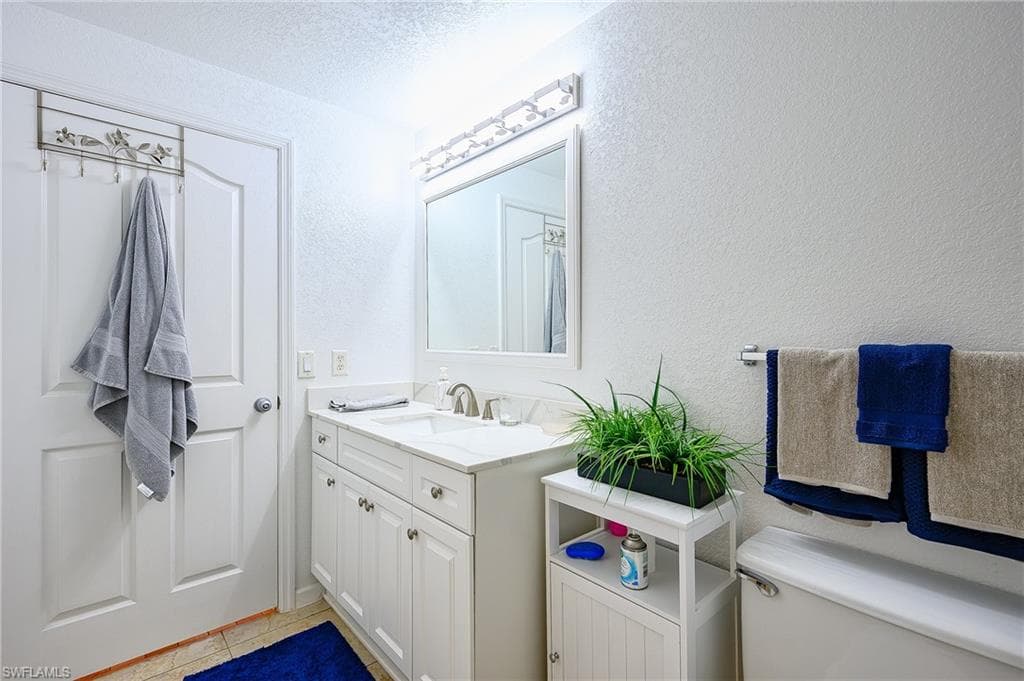 13000 Positano Cir 108, Naples, FL 34105-16