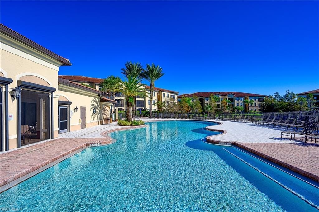 13000 Positano Cir 108, Naples, FL 34105-26