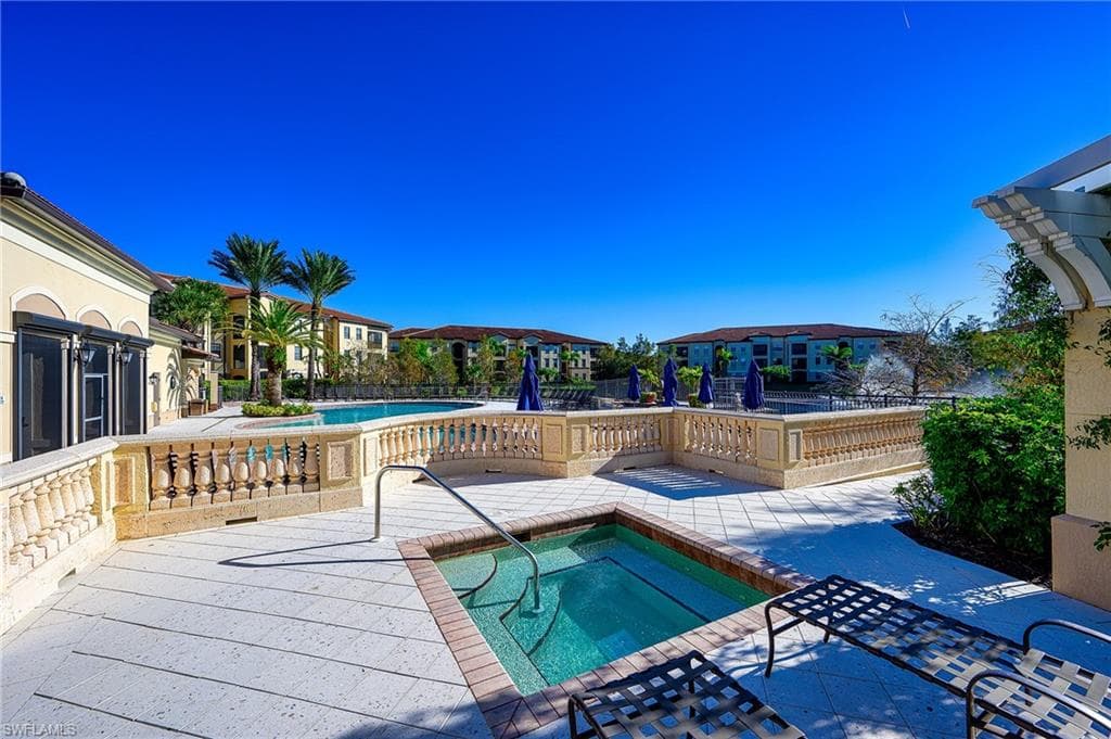 13000 Positano Cir 108, Naples, FL 34105-27