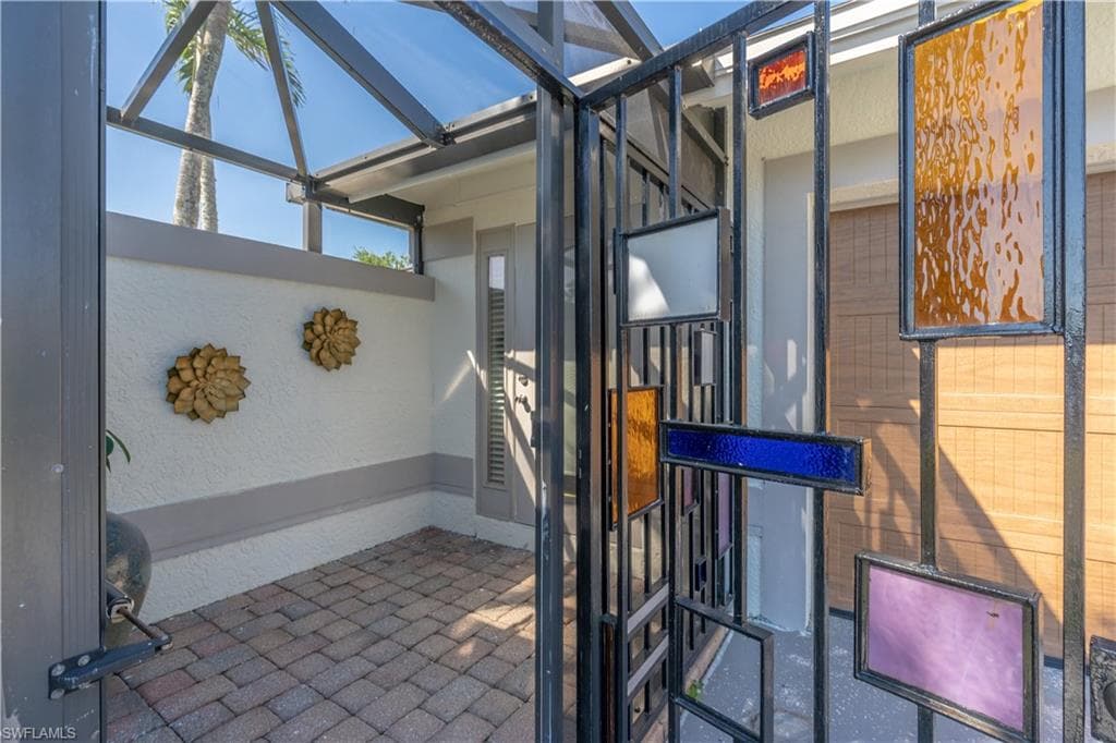 2237 Kings Lake Blvd, Naples, FL 34112-12