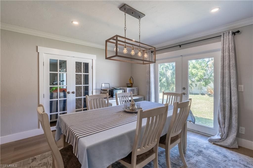2237 Kings Lake Blvd, Naples, FL 34112-24