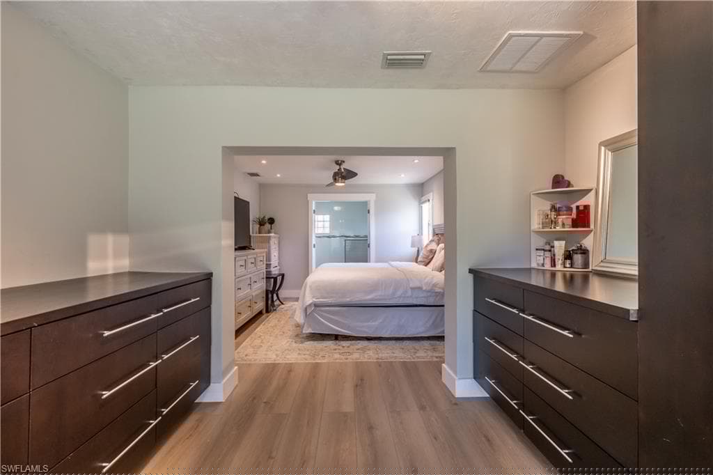 2237 Kings Lake Blvd, Naples, FL 34112-29