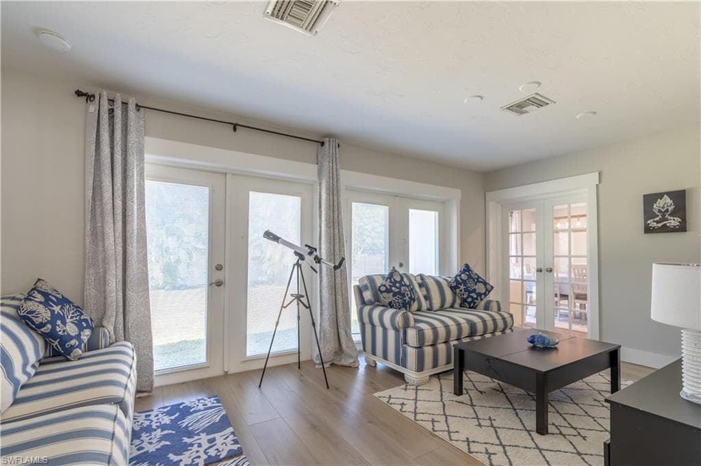 2237 Kings Lake Blvd, Naples, FL 34112-40