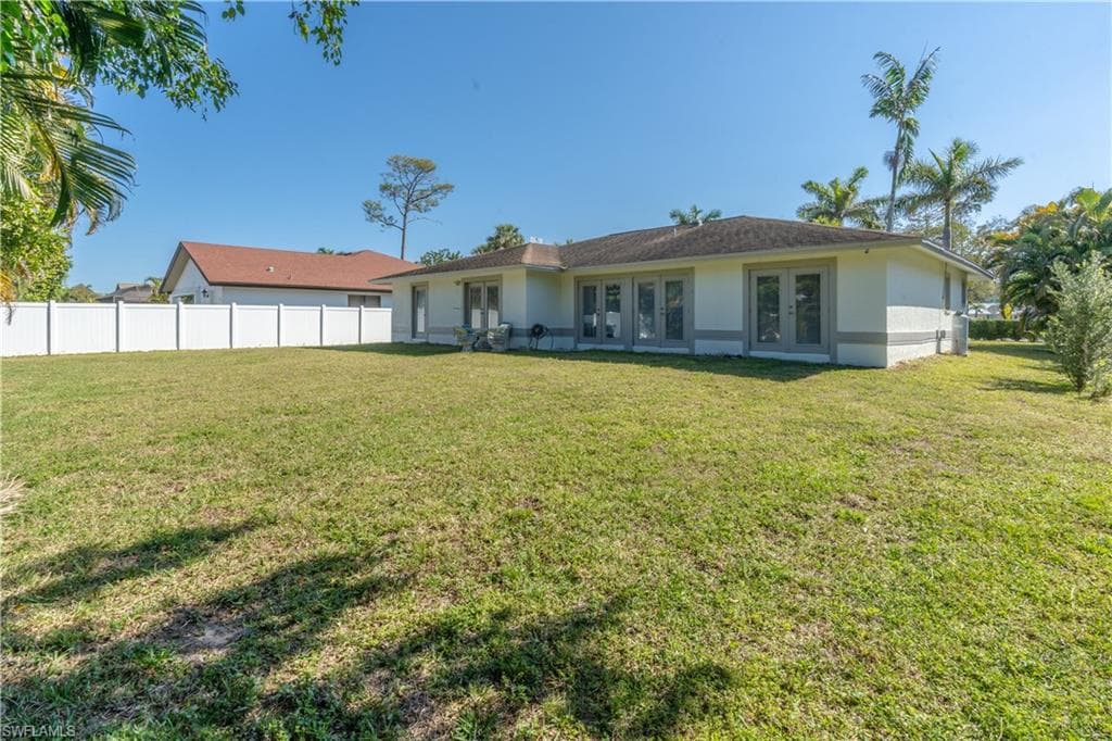 2237 Kings Lake Blvd, Naples, FL 34112-46