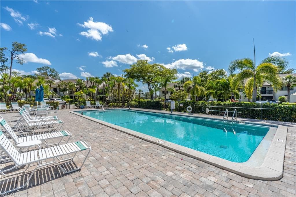 2237 Kings Lake Blvd, Naples, FL 34112-48