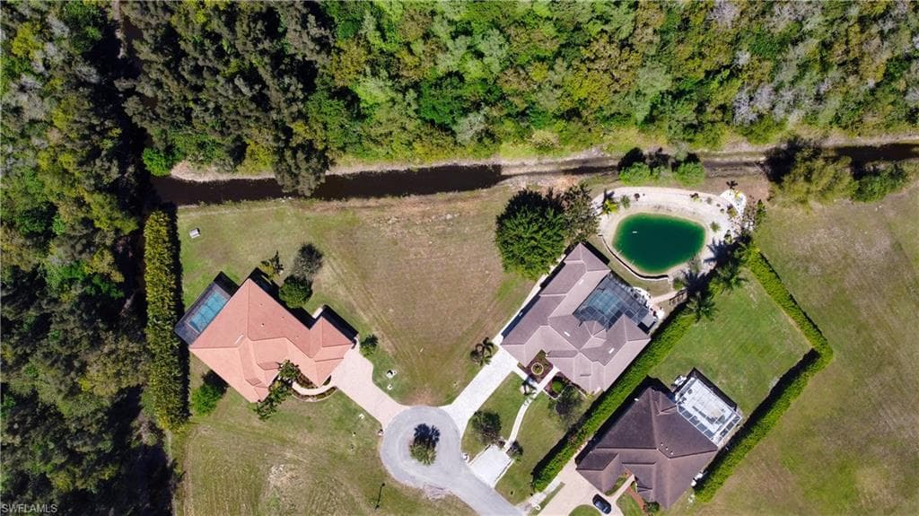 18163 Baywood Dr, Naples, FL 34114-3