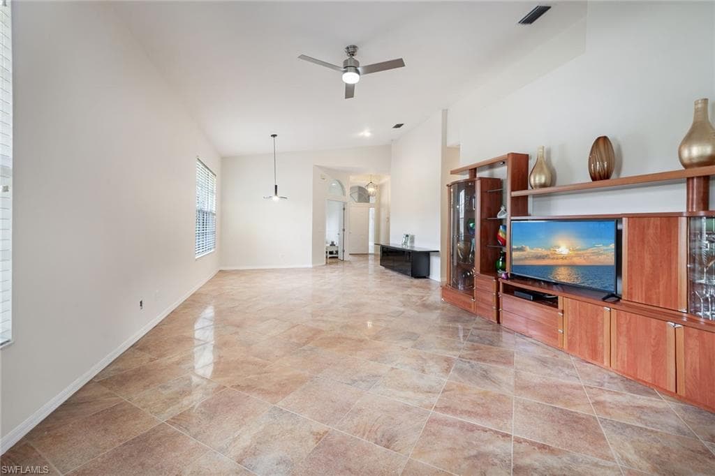1195 Imperial Dr 56, Naples, FL 34110-9