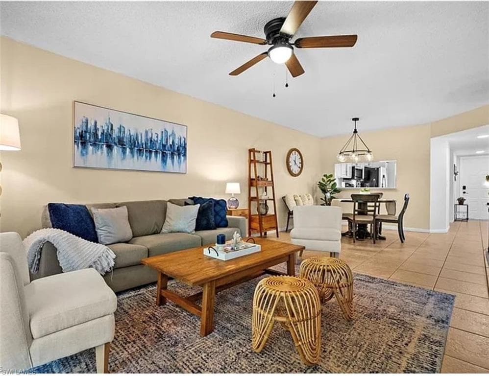 7785 Esmeralda Way M101, Naples, FL 34109-4