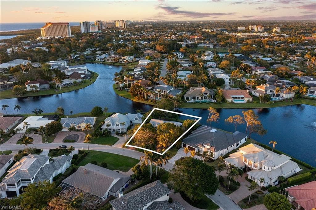 517 Devils Ln, Naples, FL 34103-39